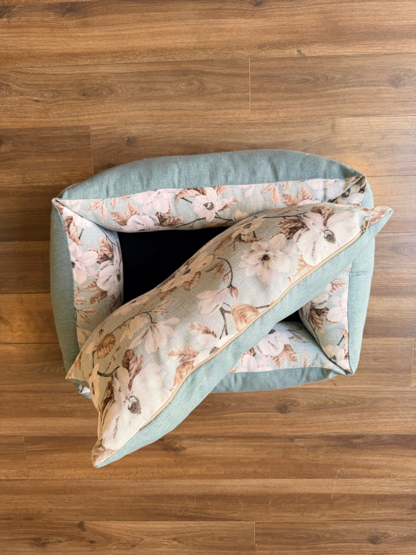 Cuccia Divanetto "Leonardo" bicolor - Pet Home (Anteprima)