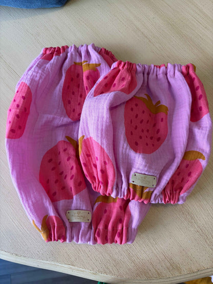 Paraorecchie Estivi in Mussolina 'Fragole'  - Da Tommy Pet Boutique